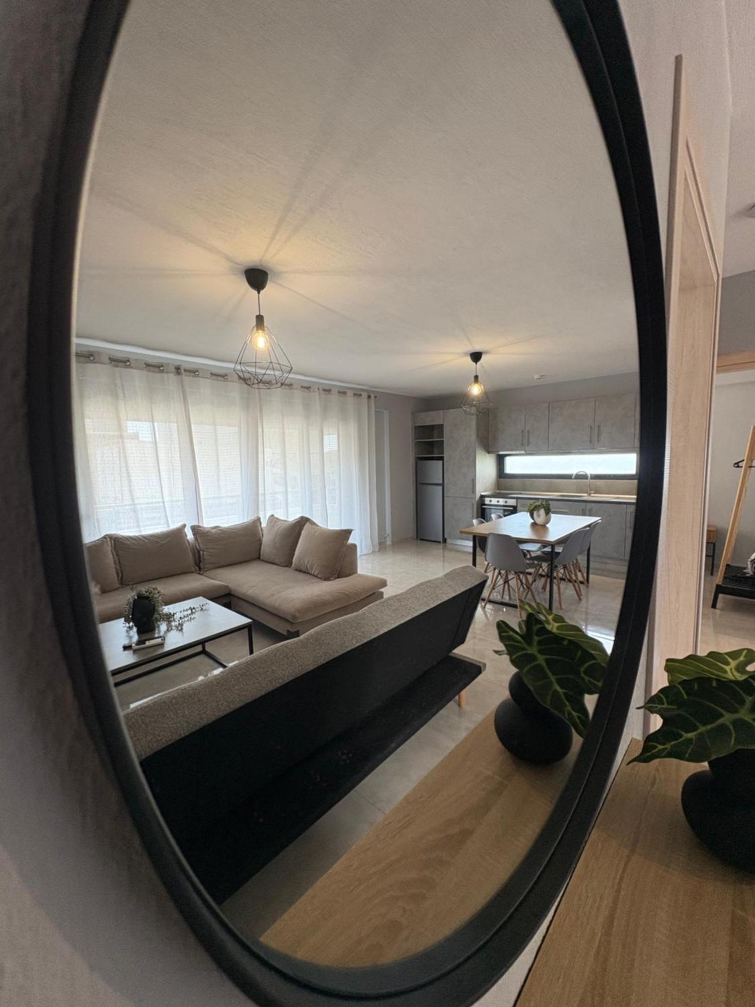 Elinor Apartments Флогита Экстерьер фото
